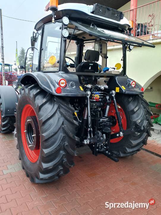 Ciągnik rolniczy FARMTRAC 9130 DT V KING WERSJA