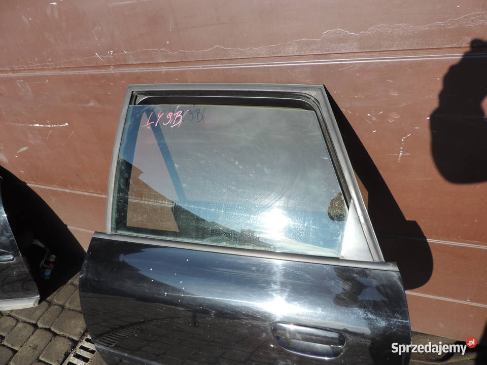 AUDI A3 8L 5D FL DRZWI LEWY TYŁ LY9B
