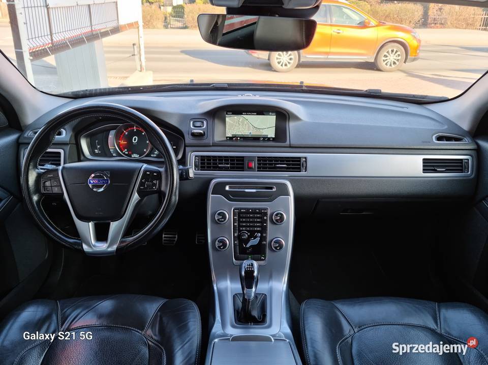 Volvo V70 20 D3 150 skóra nawigacja alufelgi kurtyny powietrzne Płońsk