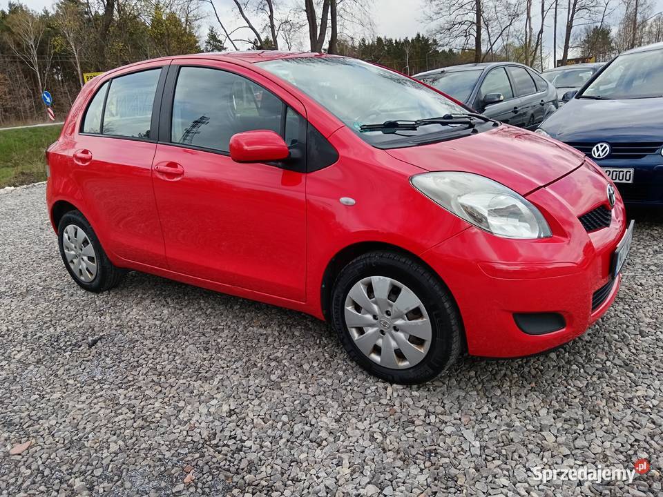 Toyota yaris z Niemiec serwisowana nowe sprzedam