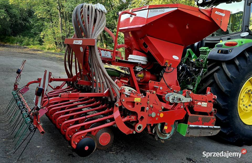 Zestaw uprawowo siewny Kverneland Accord Idrill Siewniki i sadzarki Głubczyce sprzedam
