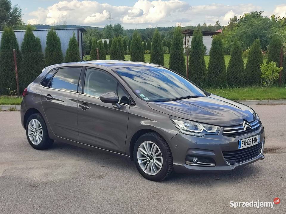 CITROEN C4 12 BENZYNA BOGATE WYPOSAŻENIE 118000 benzyna Kielce