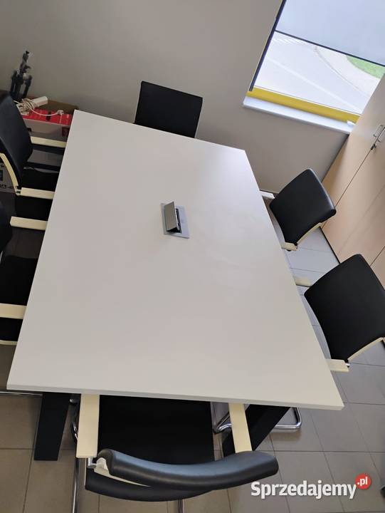 Stół z mikroportem 6 krzeseł skóra Sandomierz sprzedam
