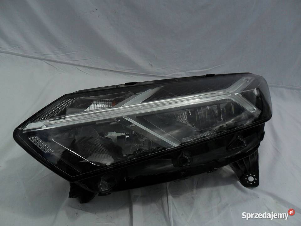 REFLEKTOR PRZÓD STRONA LEWA DACIA SANDERO III