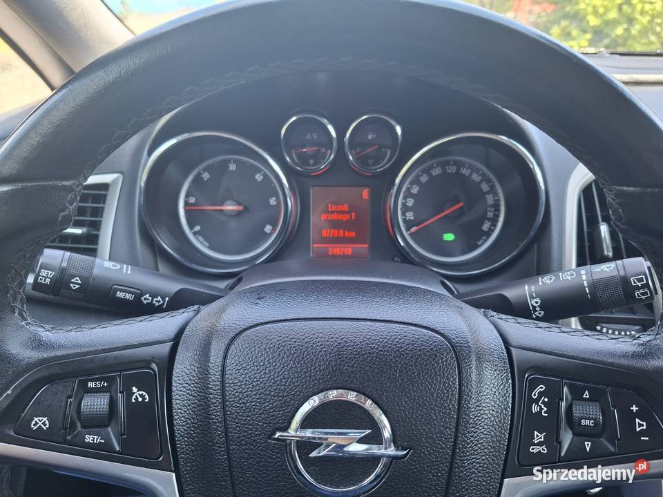 OPEL ASTRA J 17cdti 110 2010r 6biegów 240