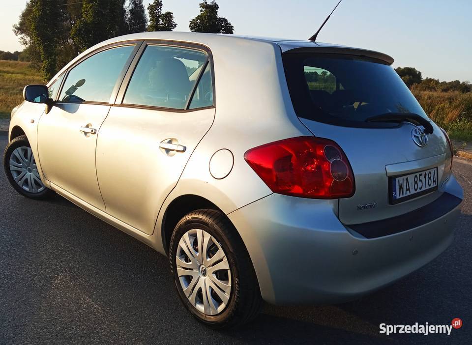 Toyota Auris 16 Benzyna Automat benzyna Warszawa sprzedam