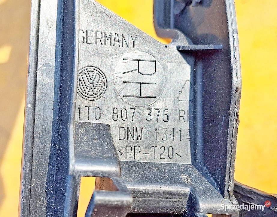 VW TOURAN ŚLIZG ZDERZAKA PRAWY TYŁ 1T0807376 Radom