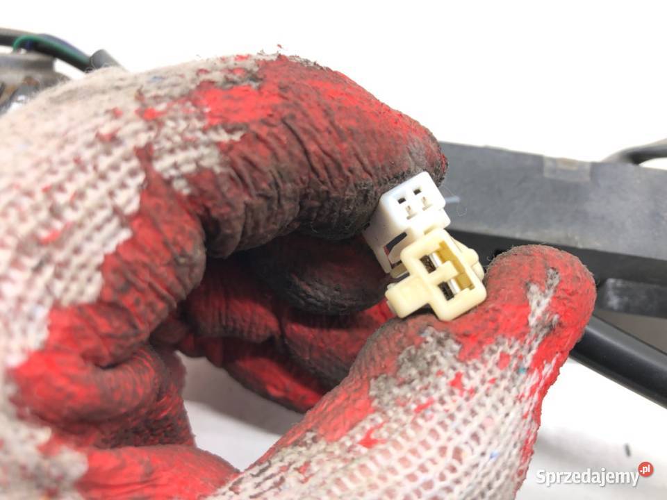 KLAMKA TYLNEJ KLAPY LEXUS GS Hatchback 0512