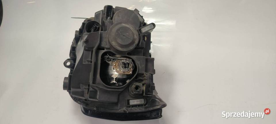 LAMPA PRAWA PRZÓD VOLKSWAGEN T6 7E1941006A Lipno sprzedam