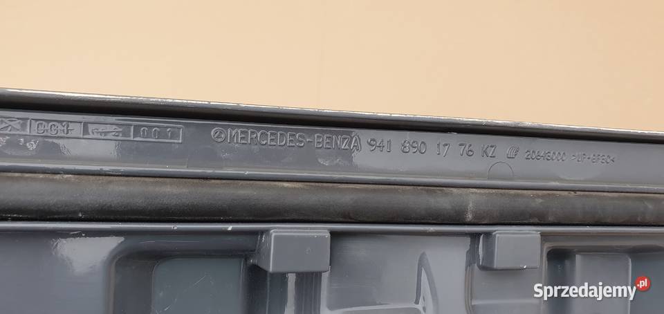 ACTROS MEGASPACE KLAPKA DRZWICZKI SCHOWKA lubuskie Bieleń sprzedam