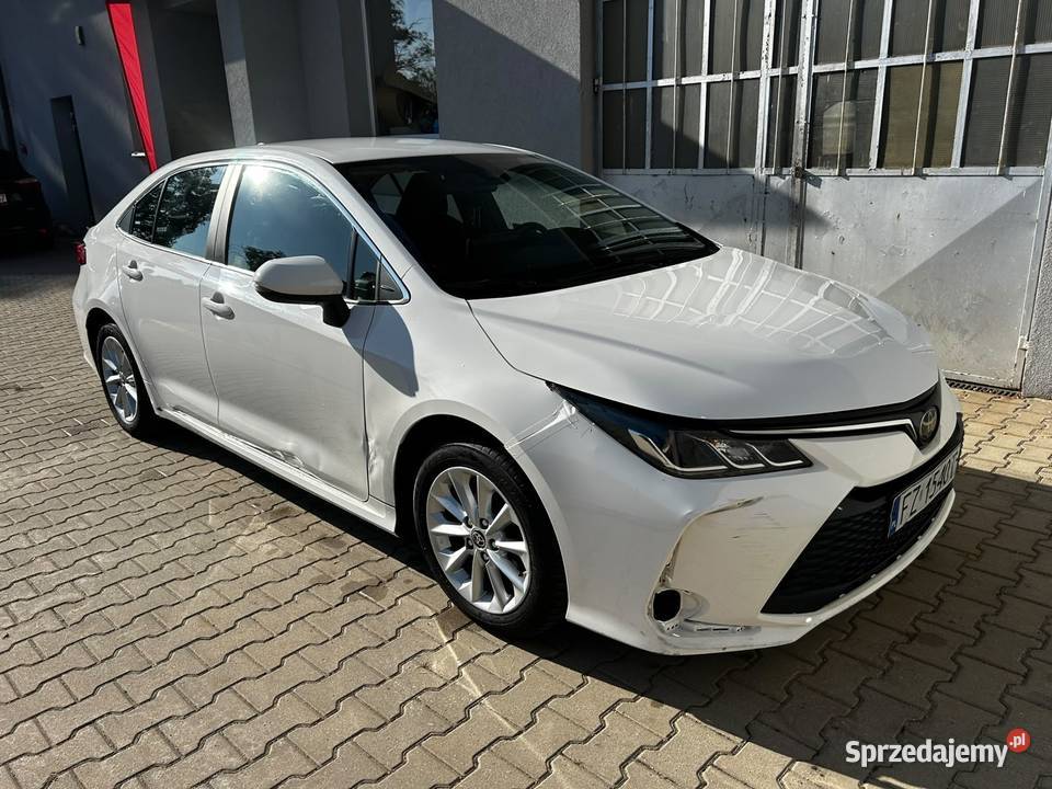 Toyota Corolla 15 Comfort 1500cm3 opolskie Nowy Świętów