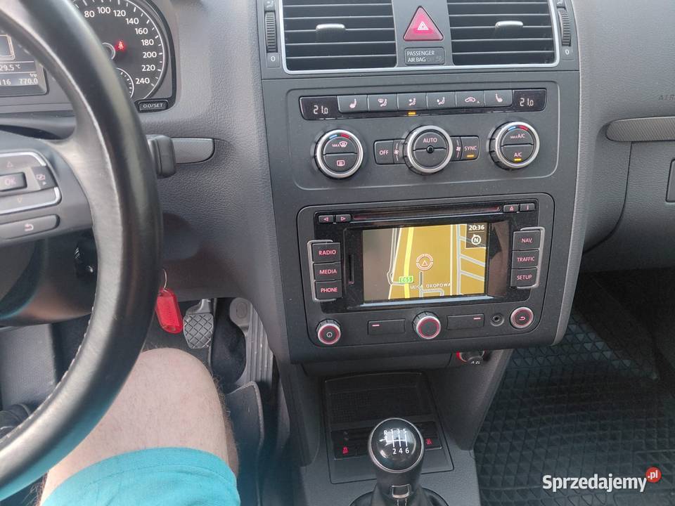 VW TOURAN 2012r 14 16V 140 Przeb204 Navi Jelenia Góra