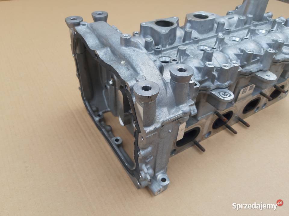 MERCEDES GŁOWICA CYLINDRÓW 20T 20 T 260920 R260 Bieleń