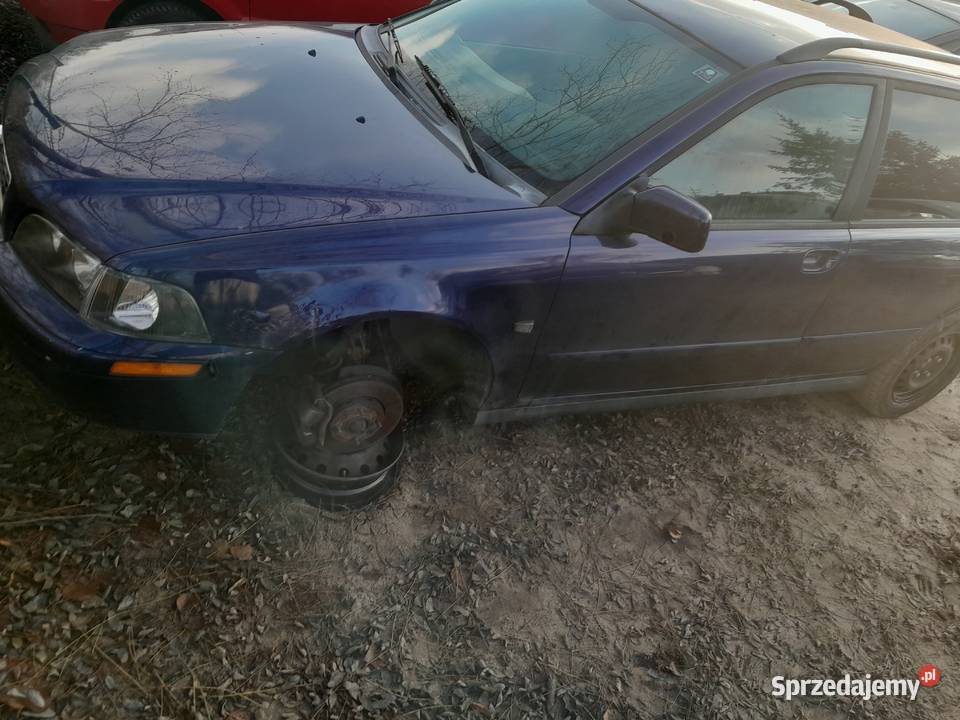 Volvo V40 18 benzyna 116 2003r Lift z de kombi wielkopolskie