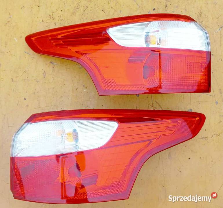 FORD FOCUS MK3 KOMBI 2010 2014 BM5113404G LAMPA Radom