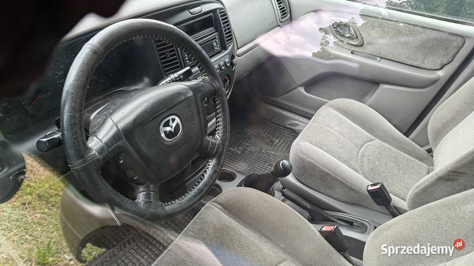 Mazda tribute 20 benzyna gaz 2002r Sławno