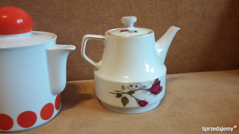 Porcelanowe dzbanki sygn Nysa