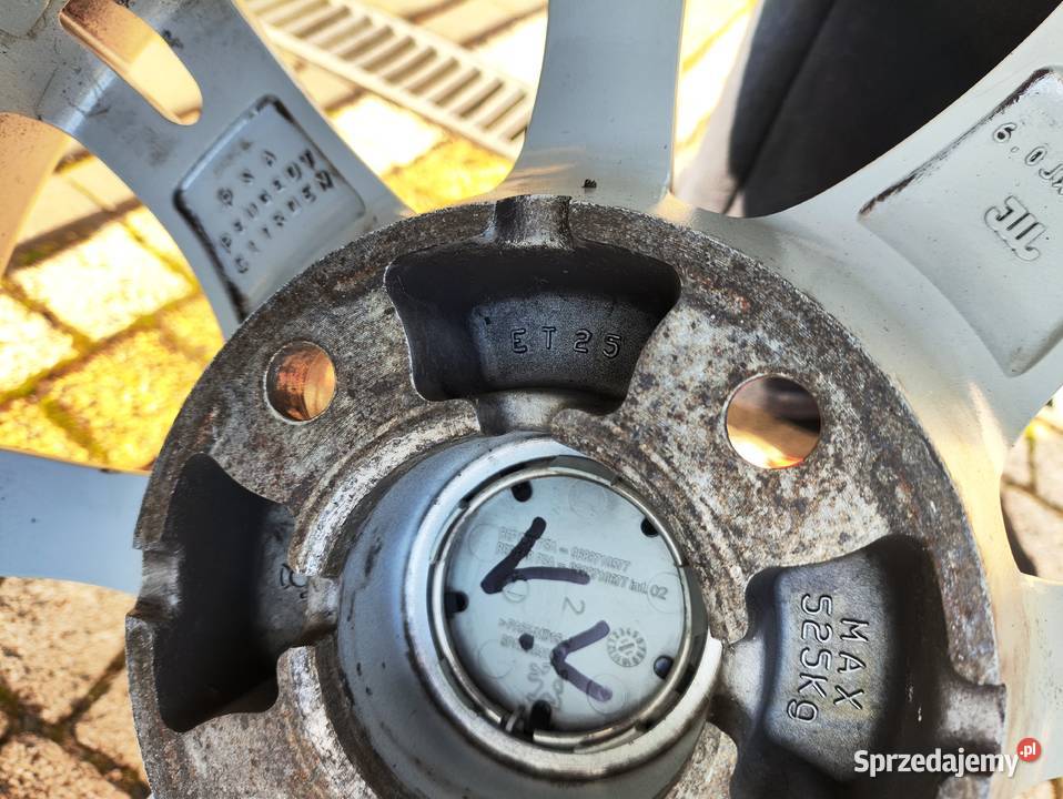 Alufelgi koła oryginał Peugeot 4x108 651mm ET25 Niegowonice sprzedam