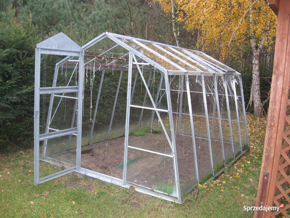 szklarnia na działkę