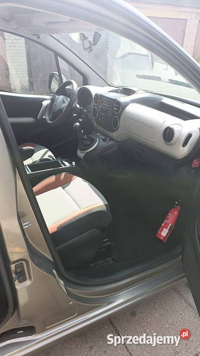 Peugeot Partner 16 HDI 92 2013 R manualna sprzedam