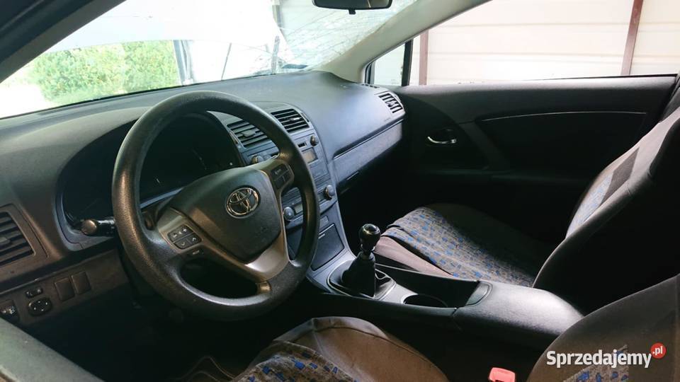 Toyota Avensis 3 silnik T27 wypadku całość na Hucisko