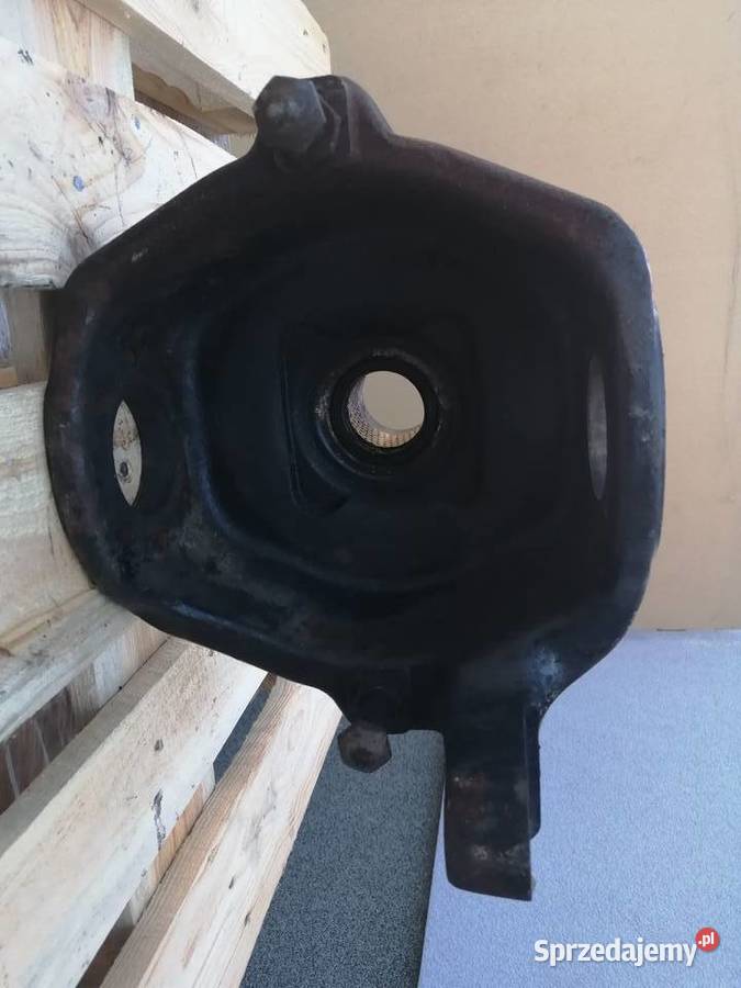 Zwrotnica lewy tył Manitou MLT 932 Spicer