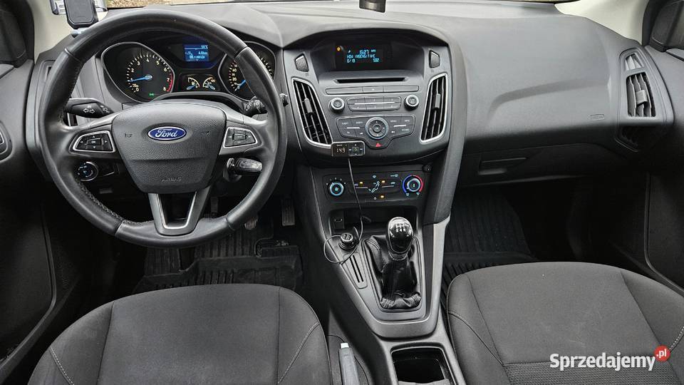 Ford Focus 2016r 16 benzyna 125 salonowy Wrocław