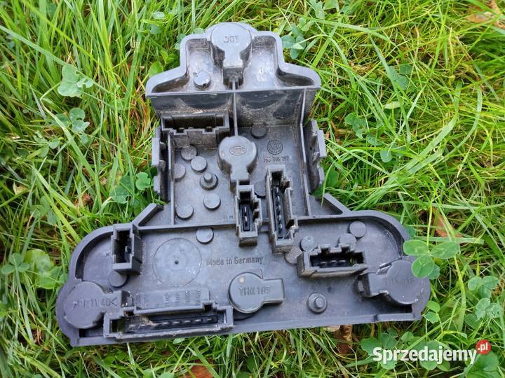 Lampa tylna lewa VW Golf Bieruń sprzedam