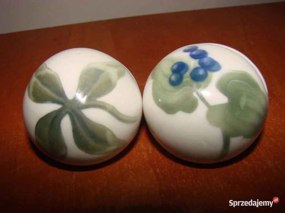 BG Bing Grondahl porcelanowe kulki podstawki