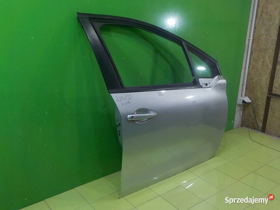 PEUGEOT 208 I 10 VTI 13r HB 5D drzwi prawe przod