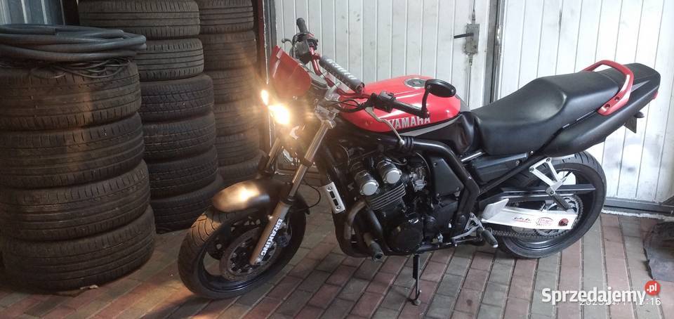 Yamaha FZS 600 łańcuch sprzedam