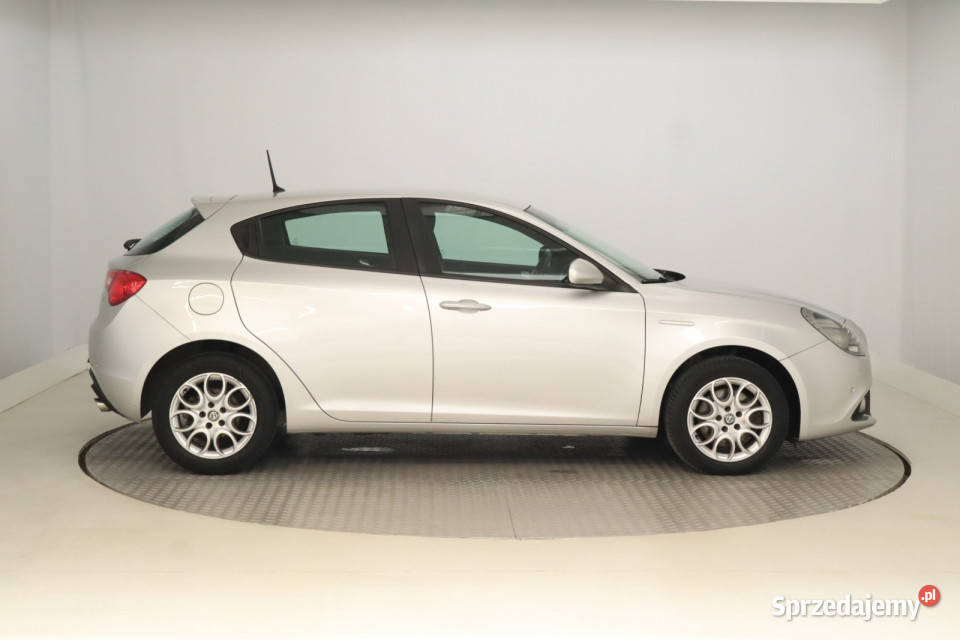 Alfa Romeo Giulietta 20 JTDM Hatchback śląskie