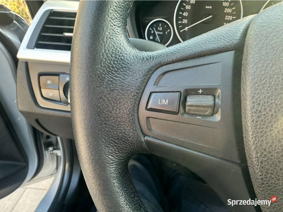BMW 320 zadbana bezwypadkowa F30F31 2012 sprzedam
