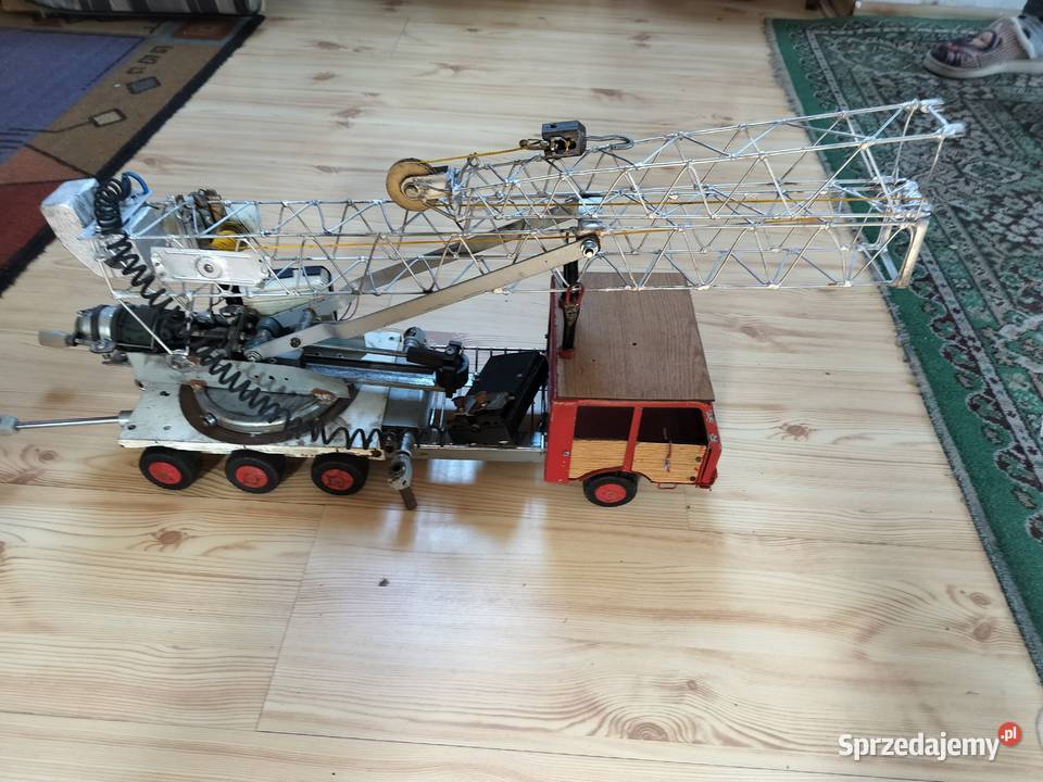 model dzwigu mmechaniczny reczna robota Kęty