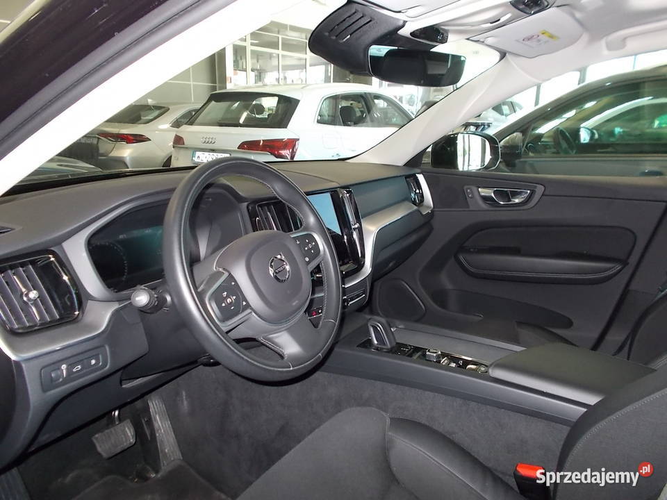 VOLVO XC60 20 benz hybryda Automat napęd Dębica sprzedam