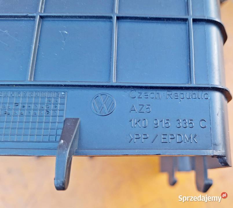 VW GOLF V TOURAN SKODA OBUDOWA AKUMULATORA