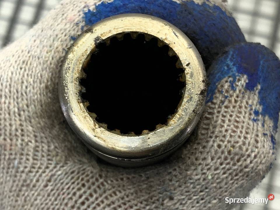 WAŁ NAPĘDOWY PRZÓD MERCEDES CLS SportowyCoupe 30 osobowe