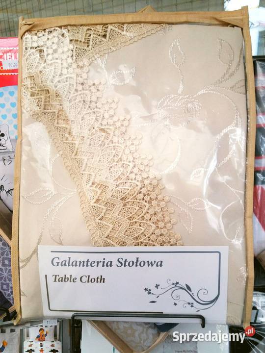 Obrus okrągły 160 z gipiurą sprzedam