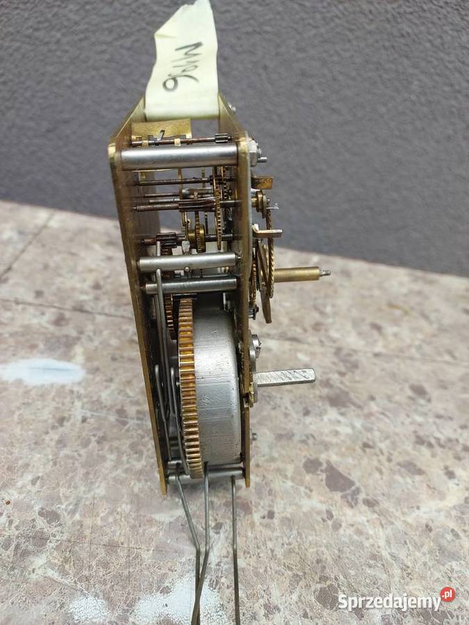 M196 Mechanizm starego zegara bufetowego Tczew