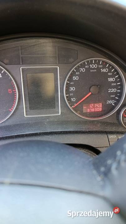 Niebieskie Audi a4 deasiel manualna Gdańsk