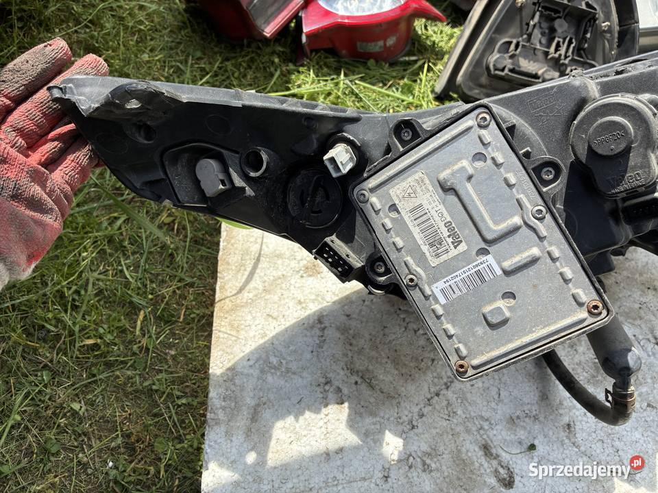 Lampa Lewa Przód Citroen C4 Xsenon Wisznice sprzedam