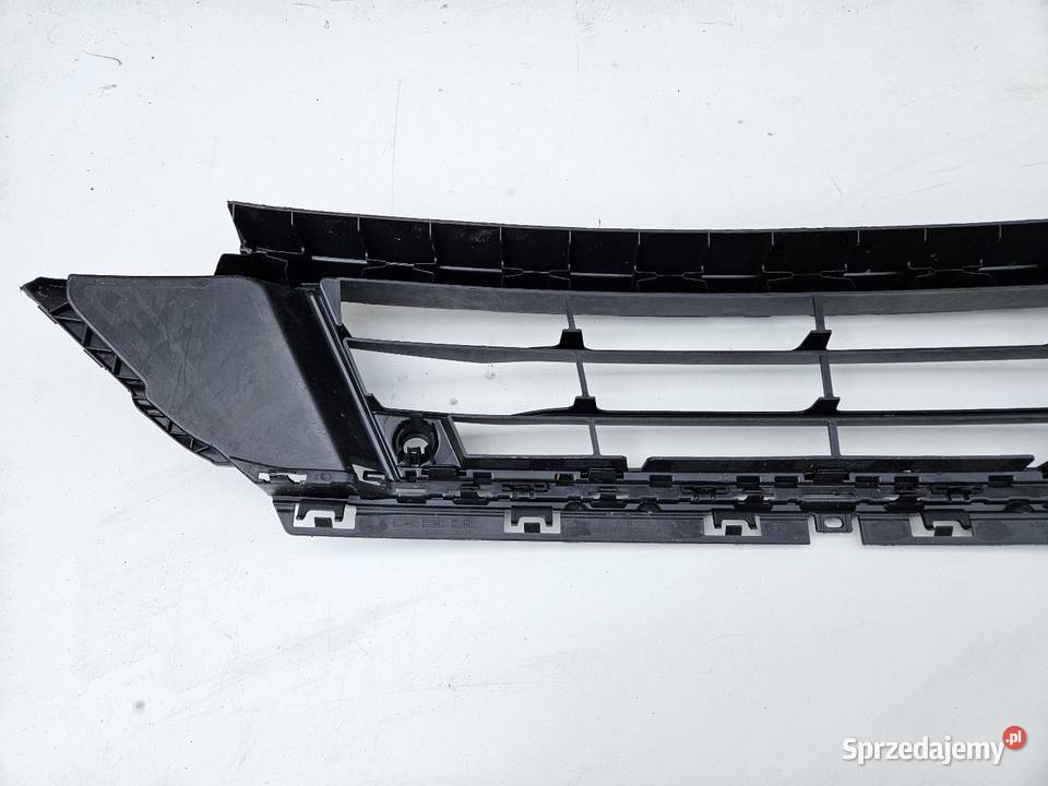 BMW 2 F45 F46 LIFT LCI KRATKA ŚRODKOWA ZDERZAKA Międzychód