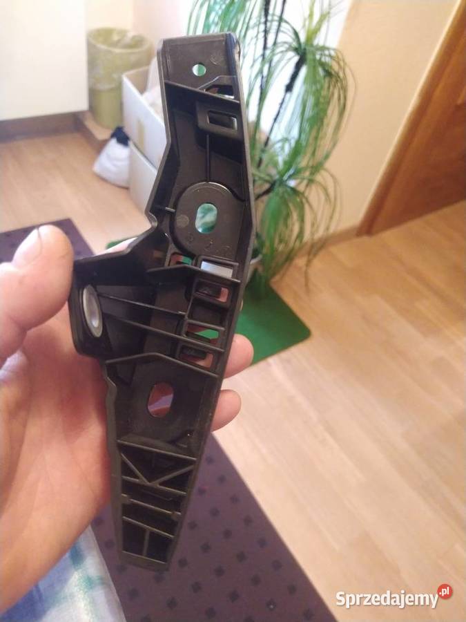 Ślizg zderzaka Tiguan prawy nowy Rzeszów