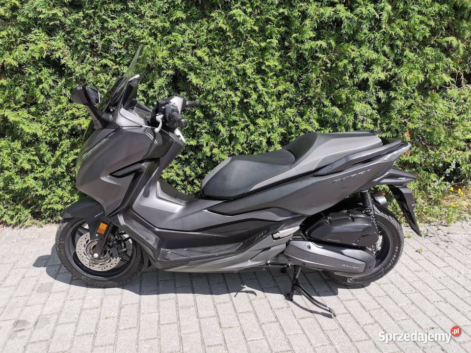 Honda Forza 125 grzane manetki świetny stan 125cm3 Gniezno