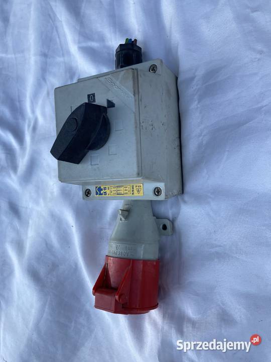 GNIAZDO STAŁE Z PRZEŁĄCZNIKIEM 4P rozłącznik Warszawa