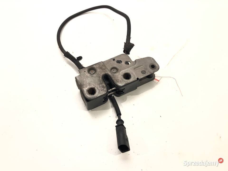 ZAMEK MASKI PRZÓD VW GOLF VI Kombi 5K1823509