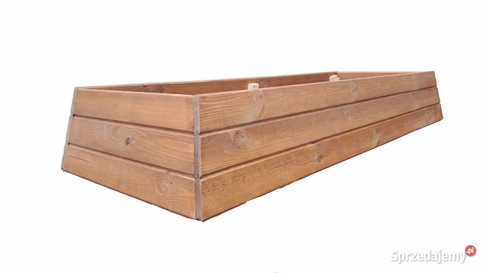 Drewniana obudowa grobu skośna warmińsko-mazurskie Nowe Grodziczno