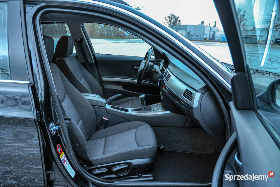 BMW Seria 3 25 218 Bezwypadkowy 2497cm3 Wrocław