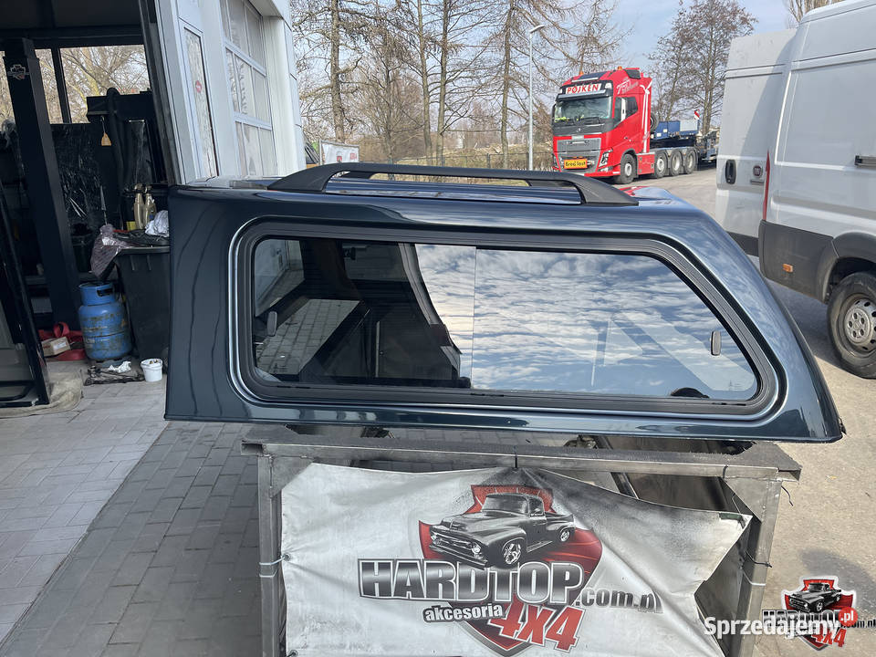 Zabudowa Toyota Hilux Aeroklas Hardtop pickup Pasłęk
