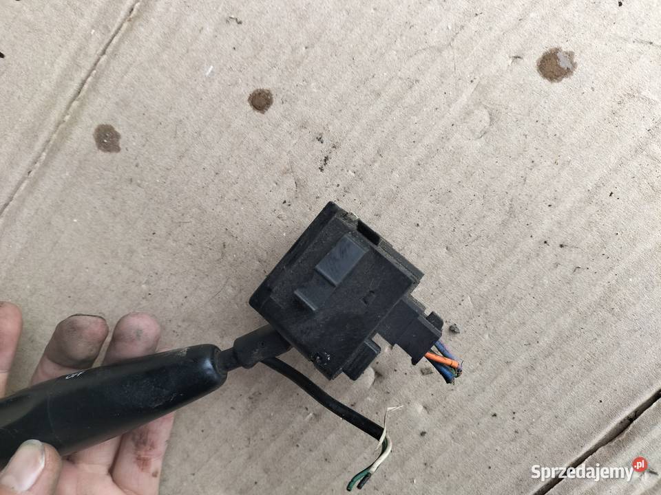 PRZEŁĄCZNIK KIERUNKOWSKAZÓW ŚWIATEŁ DAEWOO MATIZ Kamień-Kolonia